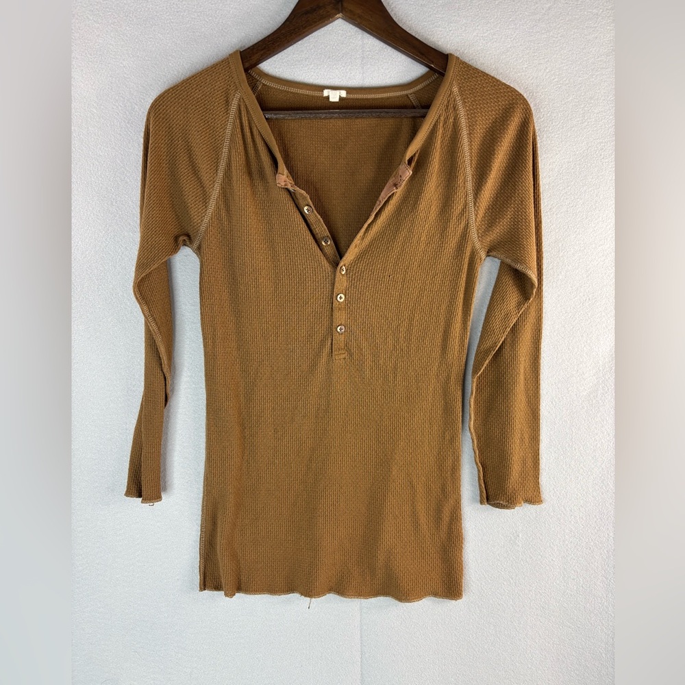 J. Crew M Henley Thermal Tan Long Sleeve Top in Caramel